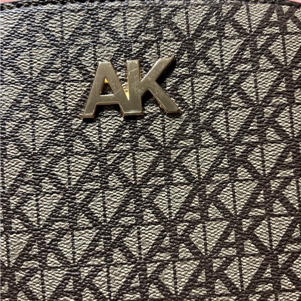 Anne Klein Crossbody Bag - Picture 7 of 7